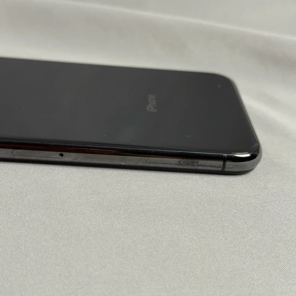 Apple iPhone XS Space Gray 256GB Factory Unlocked 73% Health - Good Condition - Picture 6 of 13